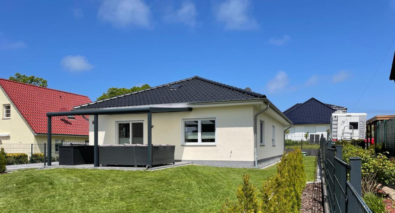 Ferienhaus Meerzeit Bastorf Екстериор снимка